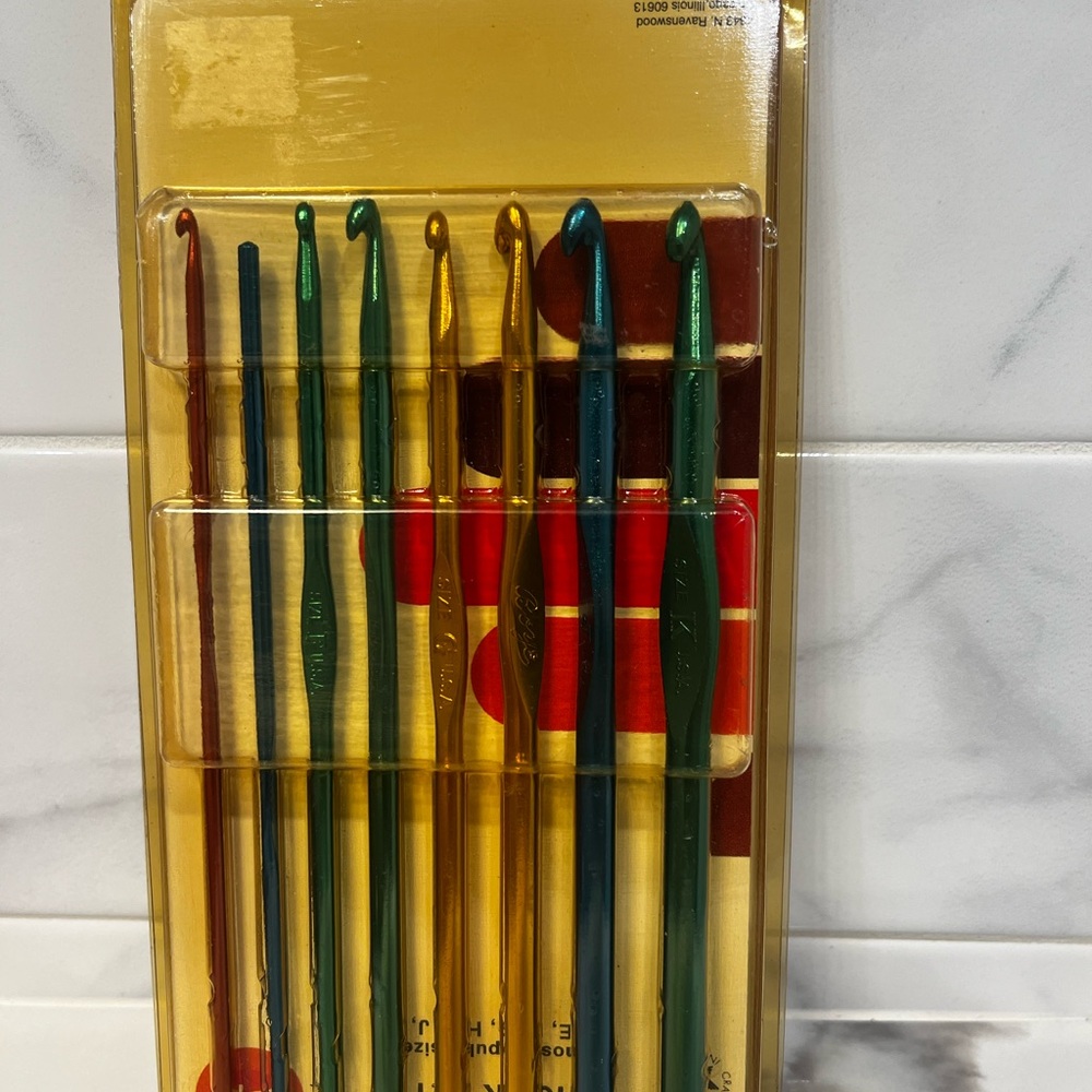 Vintage Colorful Boye Aluminum‎ Croche Hook Set, 8 Pieces